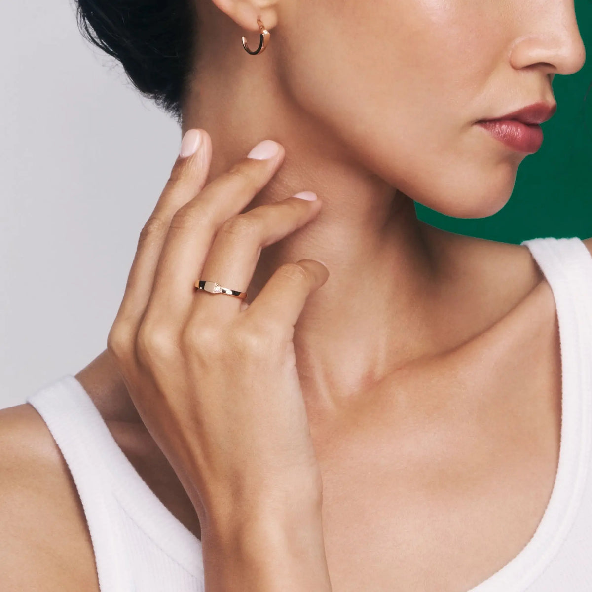SPIKE ONE LIGHT PAVÉ DIAMOND RING, YELLOW GOLD