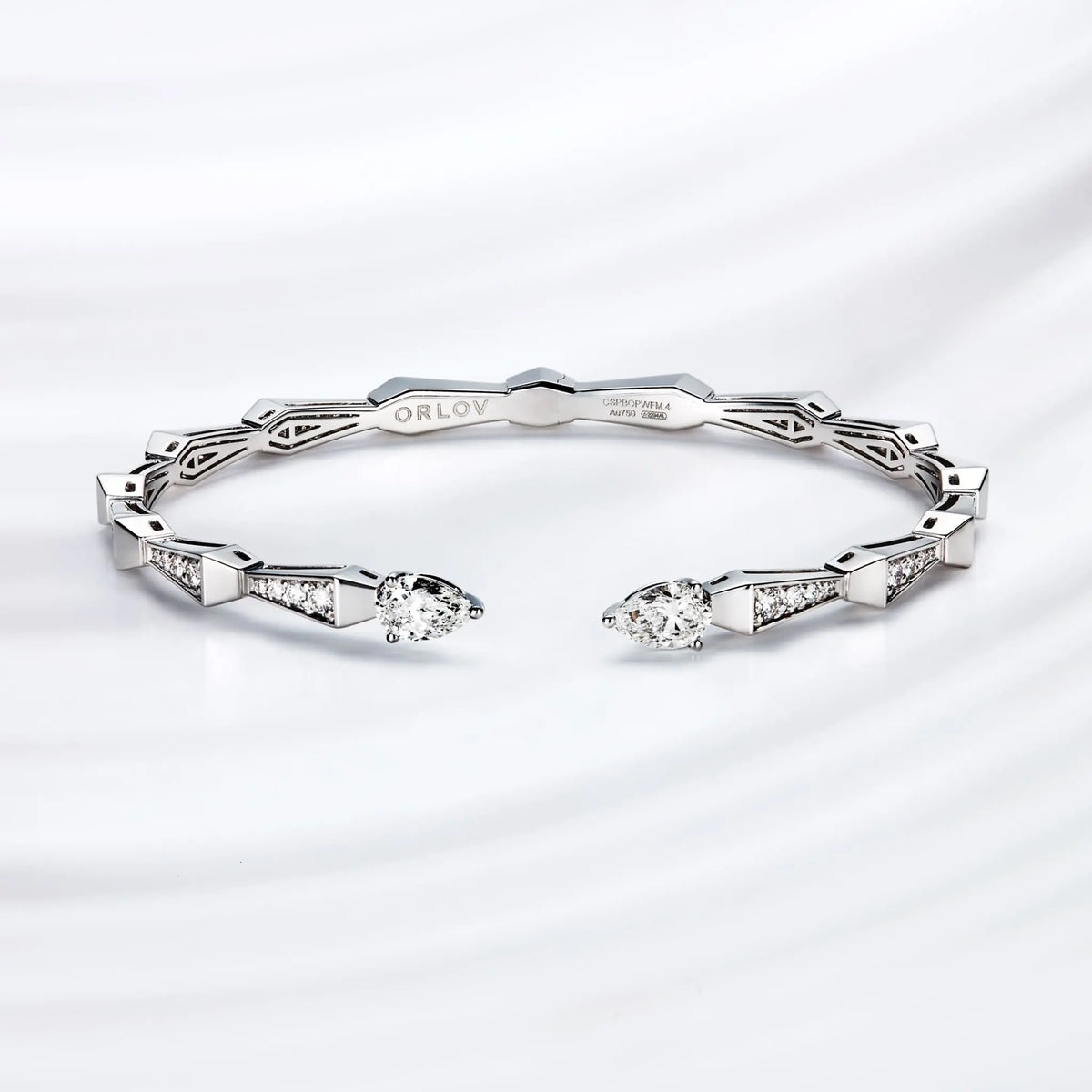 OPEN SPIKE FULL DIAMOND SET BRACELET WHITE GOLD | Bracelet | 18K white gold, bracelet, crocodream, diamonds, pears, spike | ORLOV