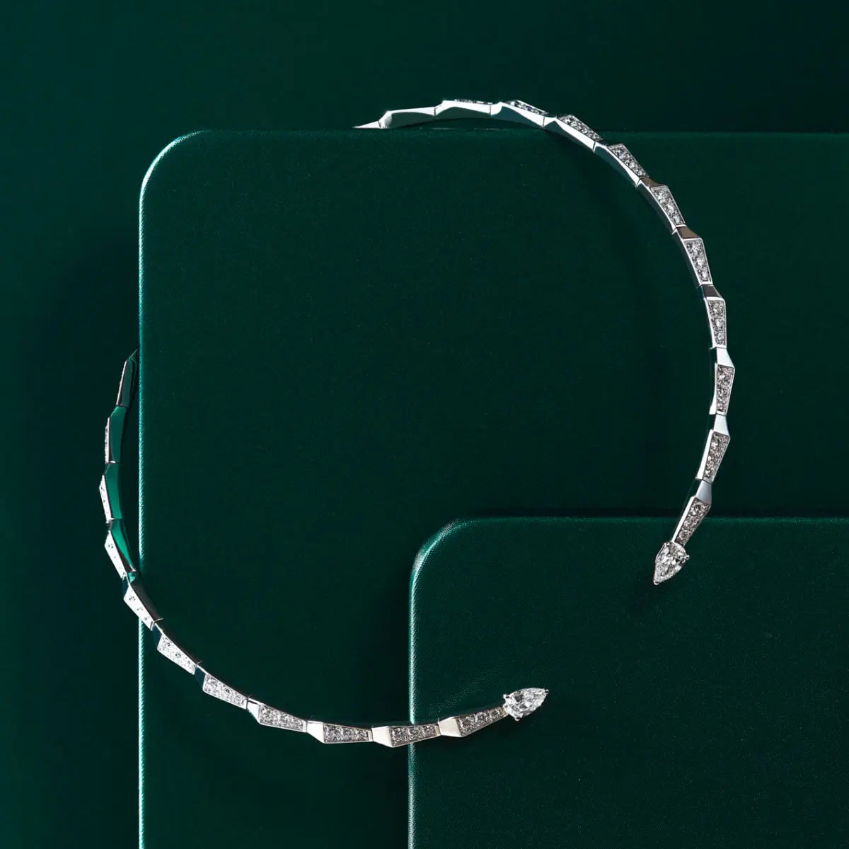 SPIKE OPEN FULL PAVE DIAMOND CHOKER, WHITE GOLD ORLOV