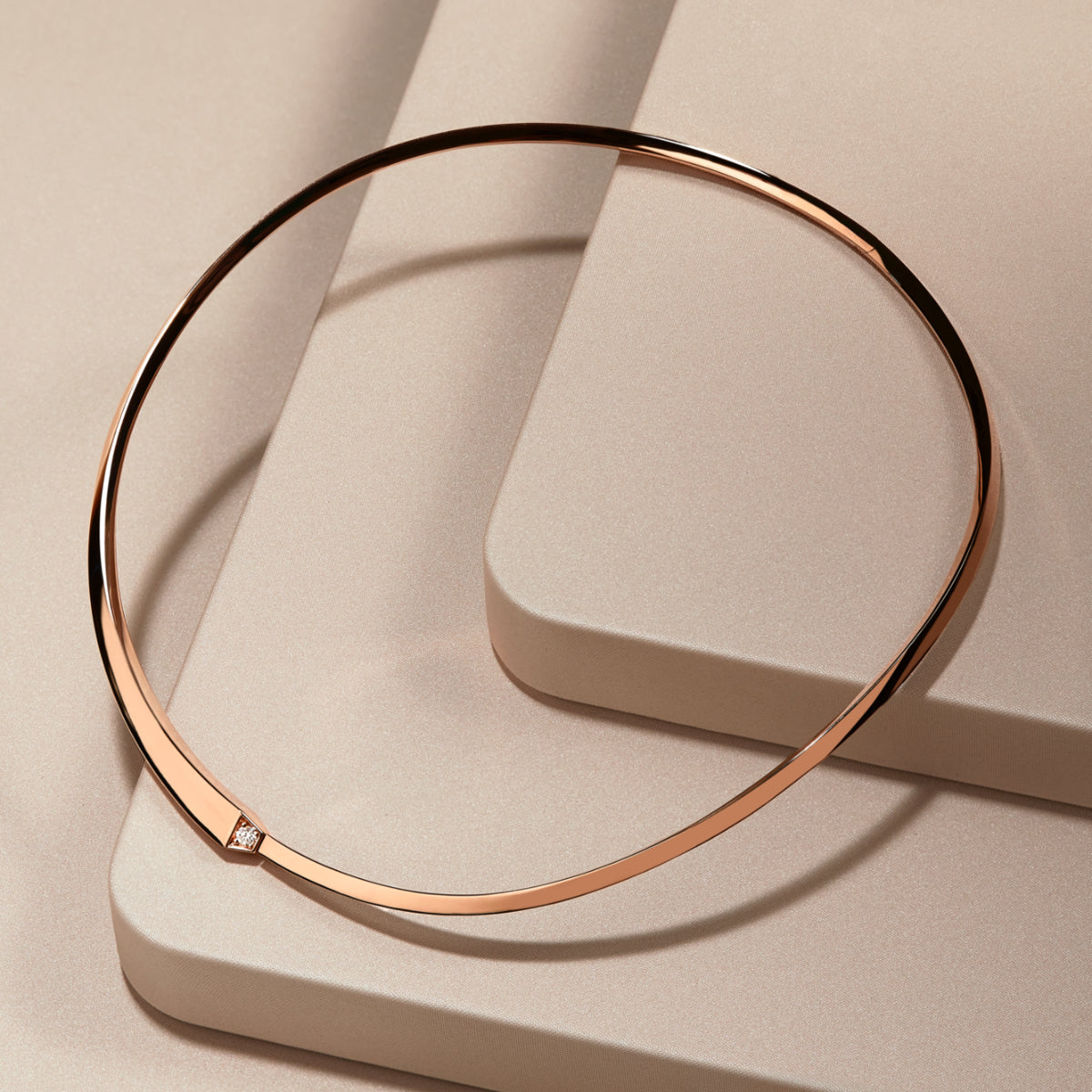 SPIKE ONE LIGHT PAVÉ DIAMOND CHOKER, ROSE GOLD