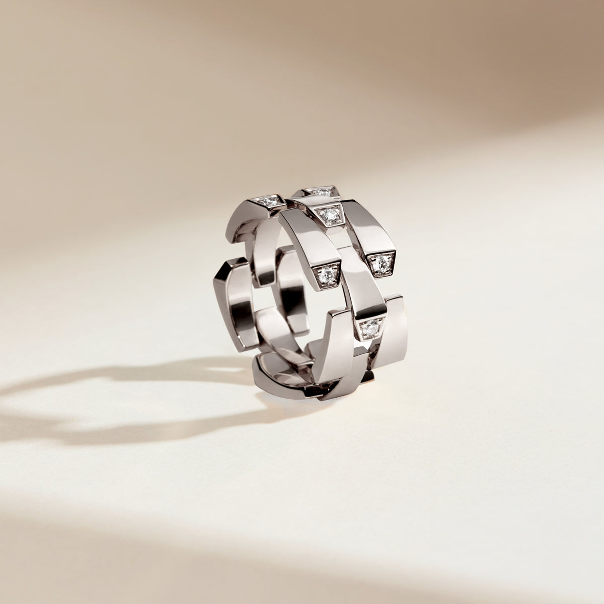SPIKE 3 ROW LIGHT PAVÉ DIAMOND RING, WHITE GOLD
