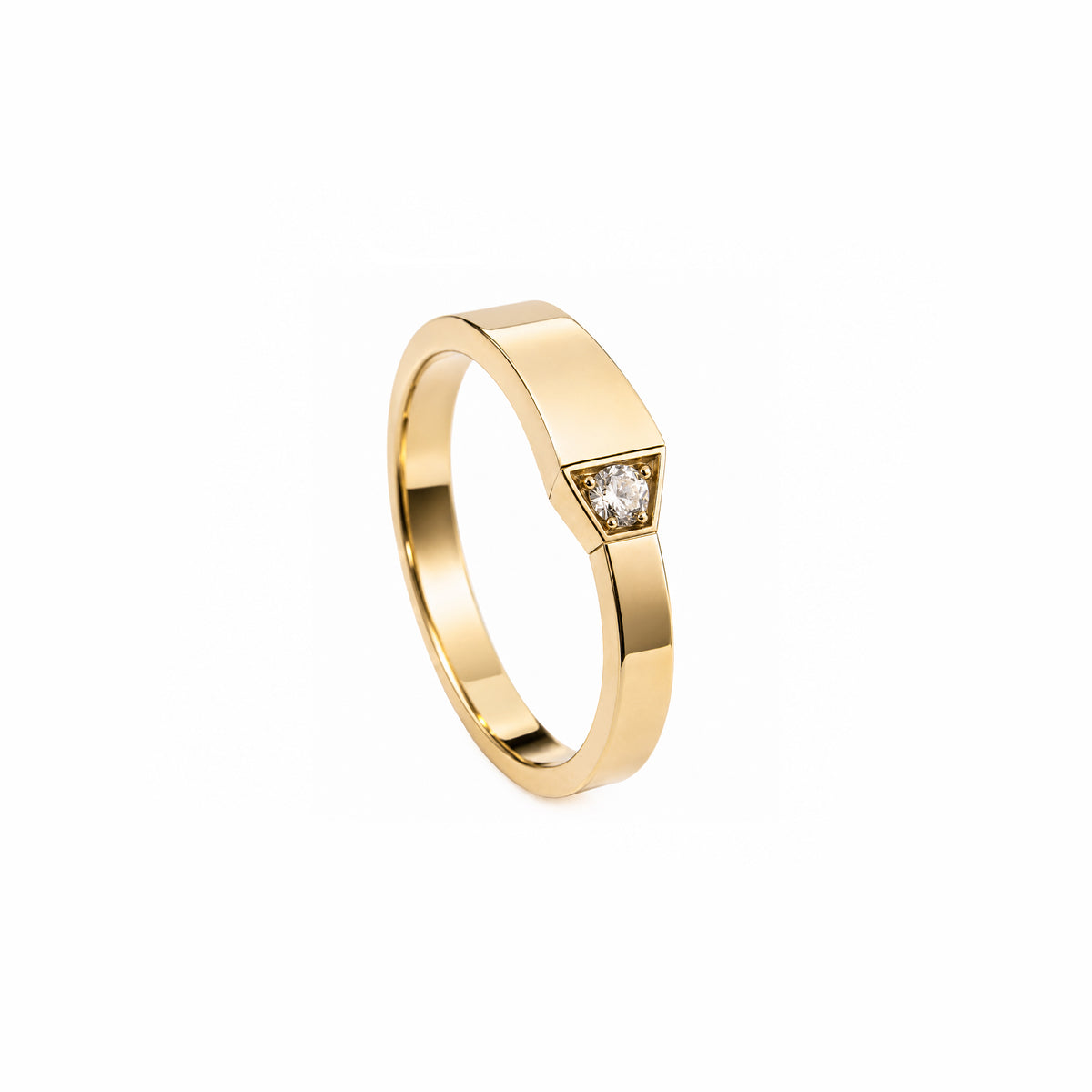SPIKE ONE LIGHT PAVÉ DIAMOND RING, YELLOW GOLD